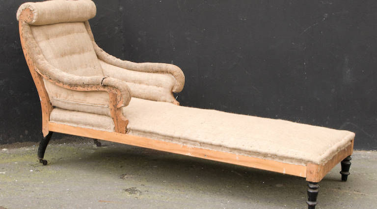 Chaise long