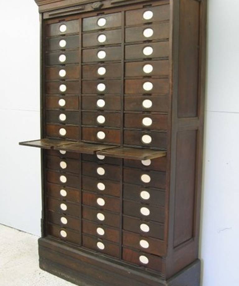 Amberg cabinet